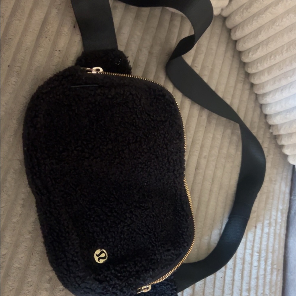 lululemon athletica Black Sherpa Crossbody Bag